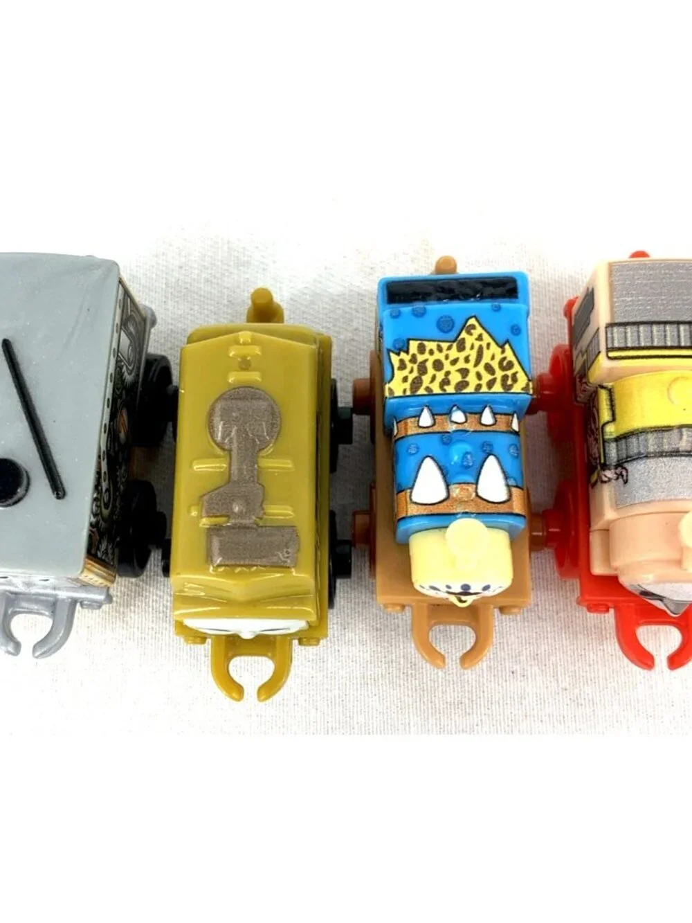 Micro Mini Trains Ninja Turtles Assorted 2012 Plastic Lot of 16